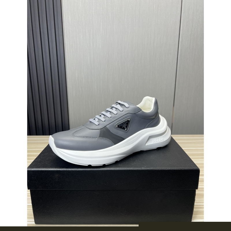 Pra*a casual shoes